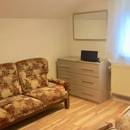 Bavarian - A94 Autobahn Apartment *